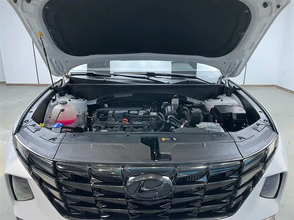 Hyundai Tucson L 1.5T 2WD GLX Elite 2023 - thumbnail 18