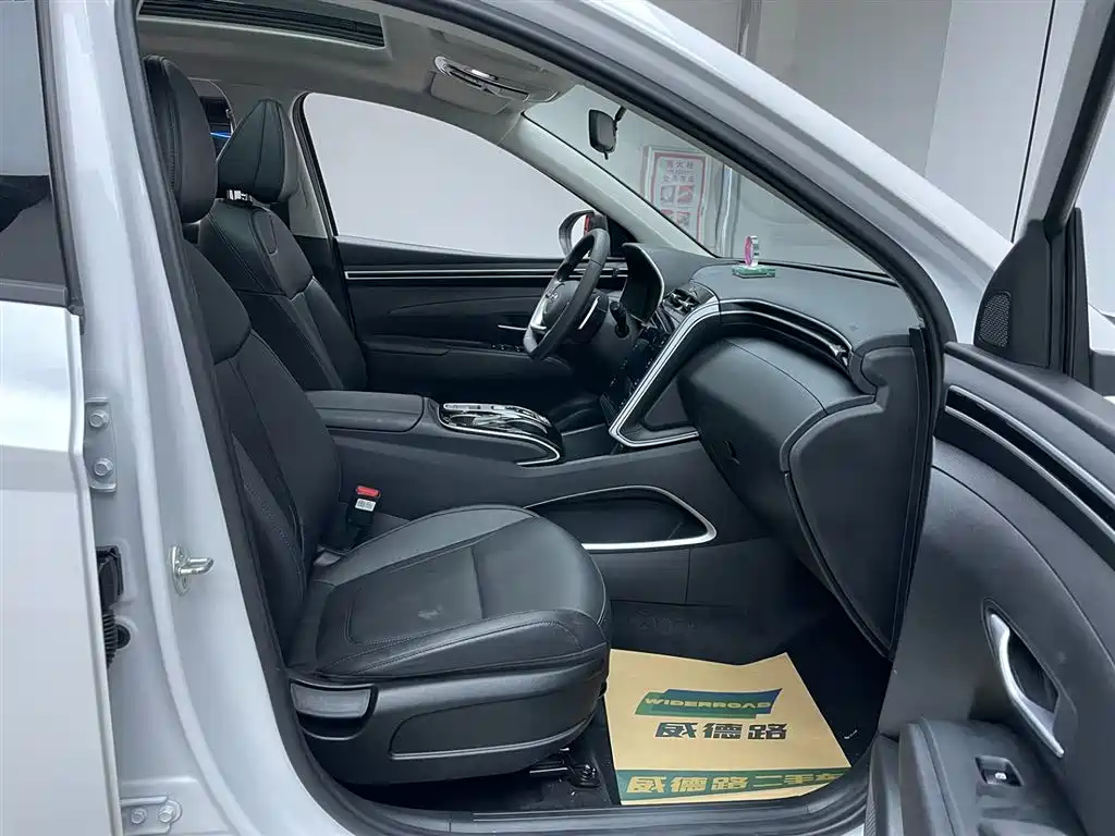 Hyundai Tucson L 1.5T 2WD GLX Elite 2023 - thumbnail 19
