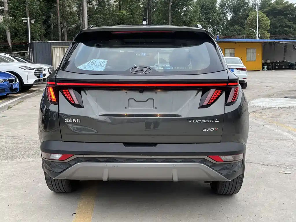 Hyundai Tucson L 1.5T 2WD DLX Luxury 2024 - thumbnail 5