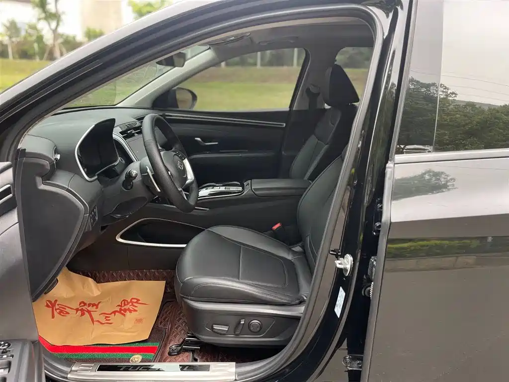 Hyundai Tucson L 1.5T 2WD DLX Luxury 2023 - thumbnail 11