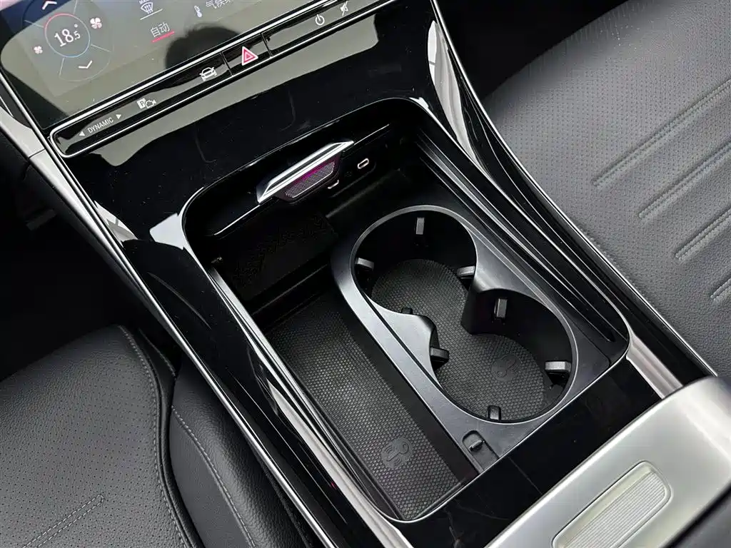Mercedes-Benz Mercedes-Benz C-Class 2024 C 260 L Sport Edition 2024 - thumbnail 14