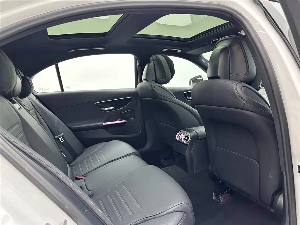 Mercedes-Benz Mercedes-Benz C-Class 2024 C 260 L Sport Edition 2024 - thumbnail 21