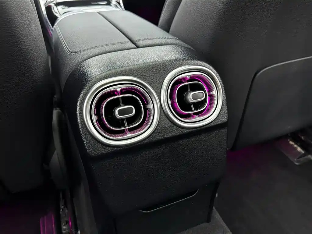 Mercedes-Benz Mercedes-Benz C-Class 2024 C 260 L Sport Edition 2024 - thumbnail 23
