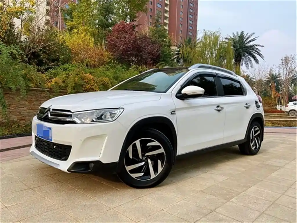 Citroen Citroën C3-XR 2015 1.6THP Automatic Flagship Edition 2015