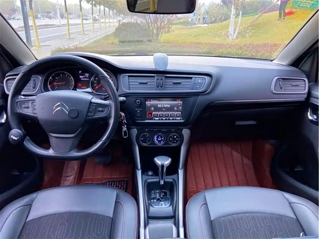 Citroen Citroën C3-XR 2015 1.6THP Automatic Flagship Edition 2015 - thumbnail 4