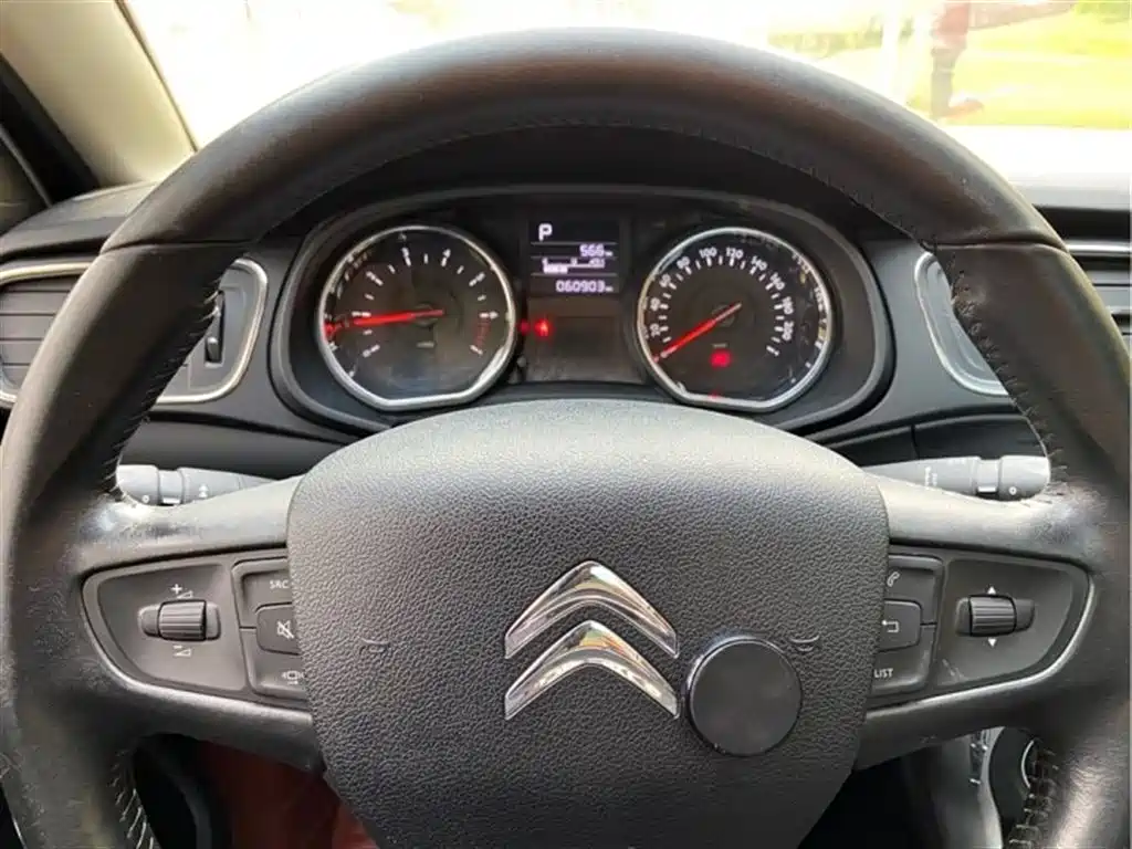 Citroen Citroën C3-XR 2015 1.6THP Automatic Flagship Edition 2015 - thumbnail 6