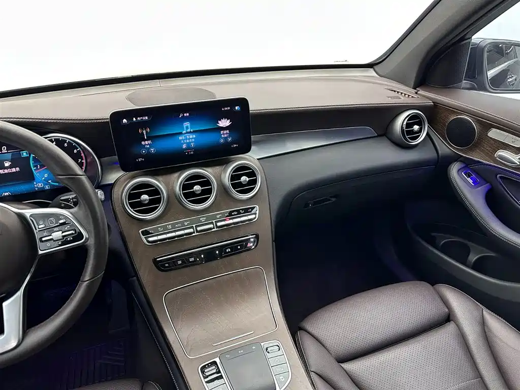 Mercedes-Benz Mercedes-Benz GLC 2020 Facelift GLC 300 L 4MATIC Dynamic 2020 - thumbnail 15