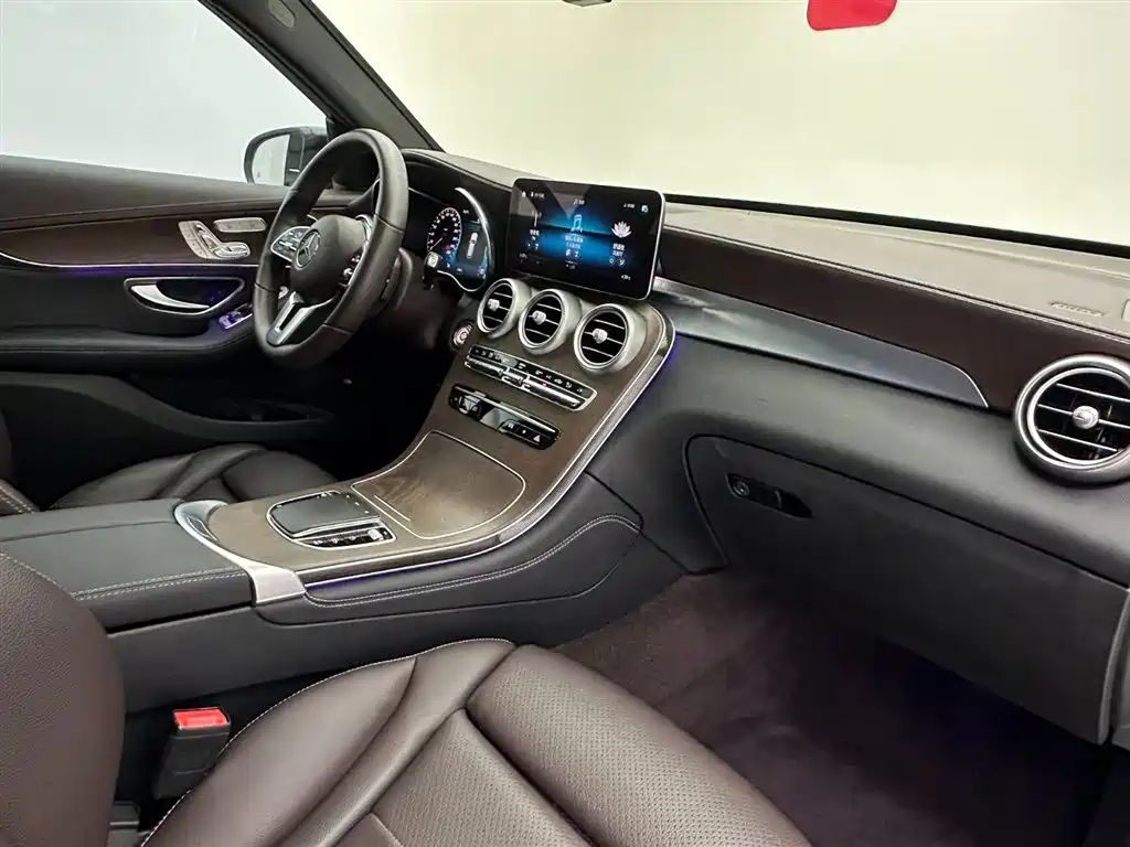 Mercedes-Benz Mercedes-Benz GLC 2020 Facelift GLC 300 L 4MATIC Dynamic 2020 - thumbnail 17