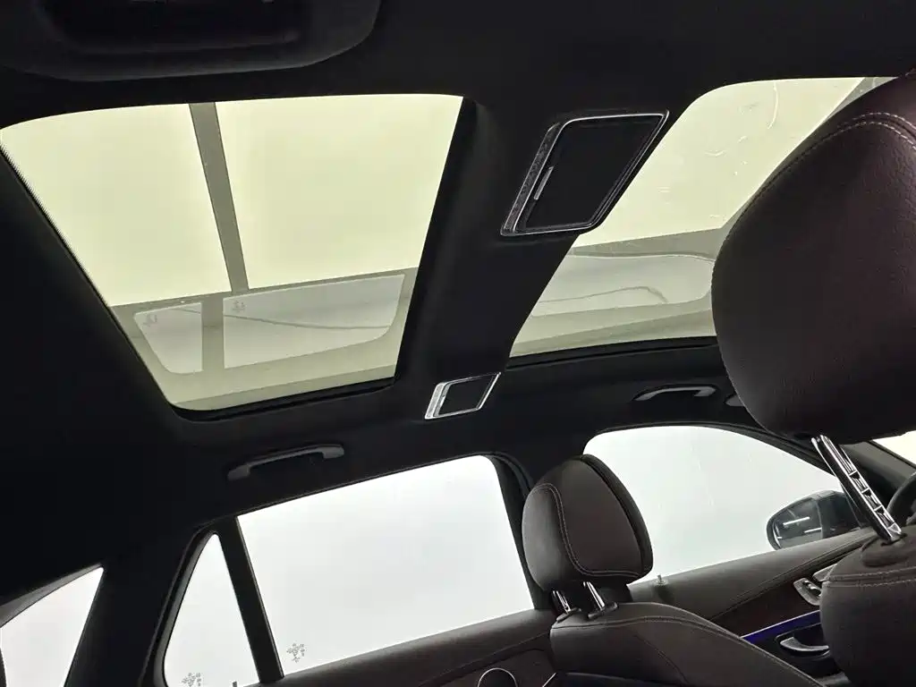 Mercedes-Benz Mercedes-Benz GLC 2020 Facelift GLC 300 L 4MATIC Dynamic 2020 - thumbnail 23