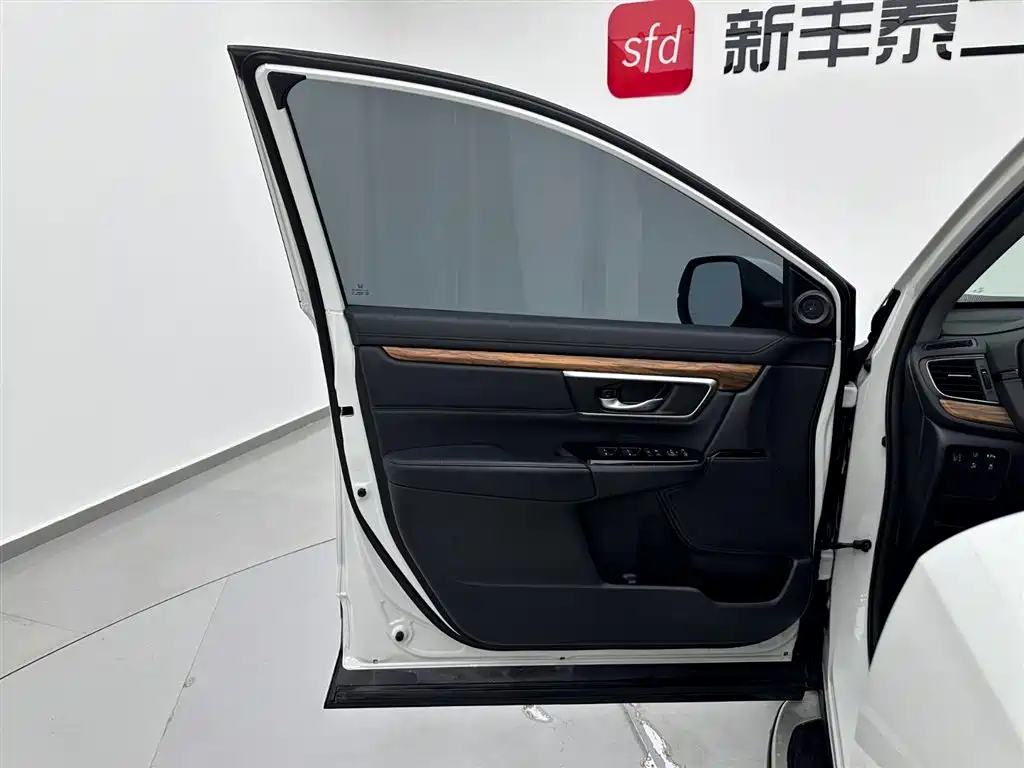 Honda Honda CR-V 2021 240TURBO CVT 2WD Wind Edition 2021 - thumbnail 8
