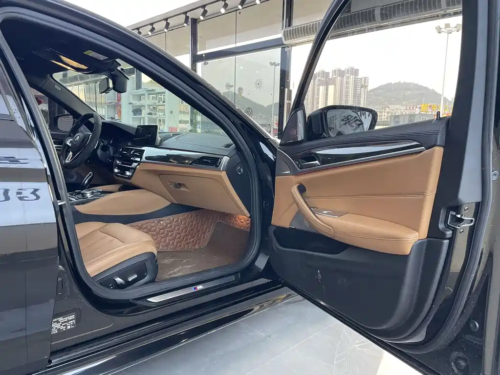 BMW BMW 5 Series 2018 Model Year Facelift 530Li Leading M Sport Package 2018 - thumbnail 15