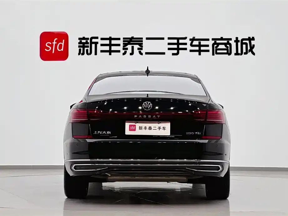 Volkswagen Passat 2023 Facelift 330TSI Luxury Edition 2023 - thumbnail 5