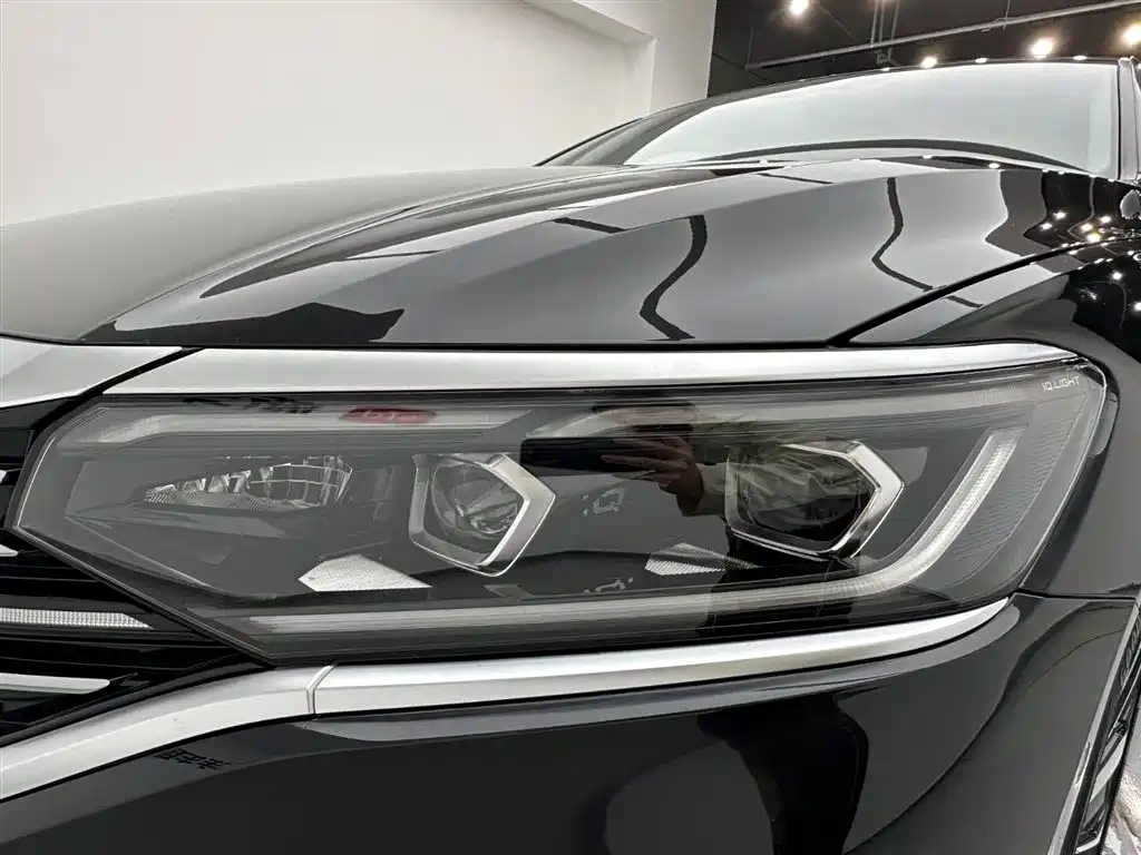 Volkswagen Passat 2023 Facelift 330TSI Luxury Edition 2023 - thumbnail 30