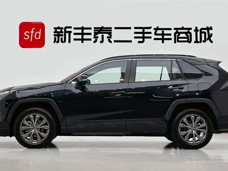 Toyota RAV4 2023 2.0L CVT 2WD Fashion Plus Edition 2024 - thumbnail 4