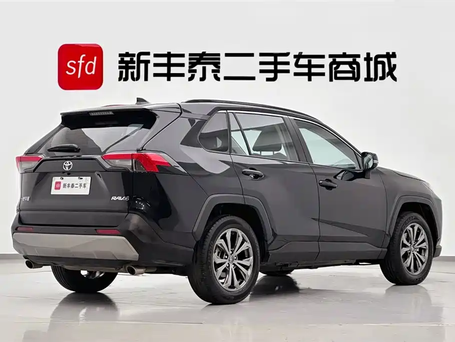 Toyota RAV4 2023 2.0L CVT 2WD Fashion Plus Edition 2024 - thumbnail 5