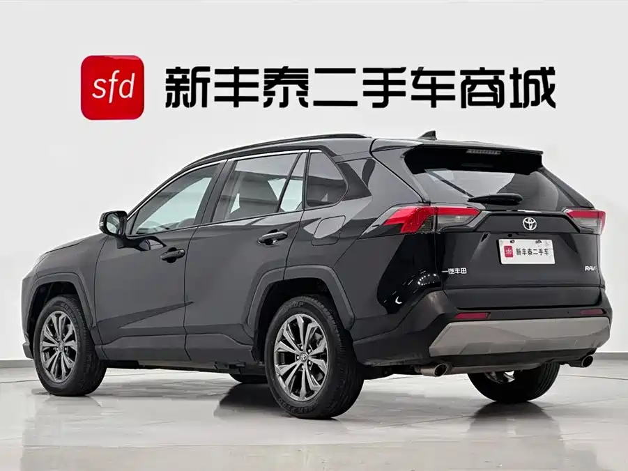 Toyota RAV4 2023 2.0L CVT 2WD Fashion Plus Edition 2024 - thumbnail 6