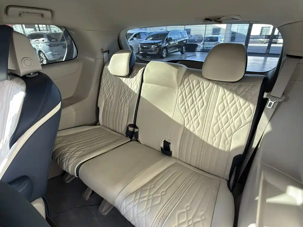 Buick Buick GL8 2023 ES Landmark Comfort 2024 - thumbnail 16