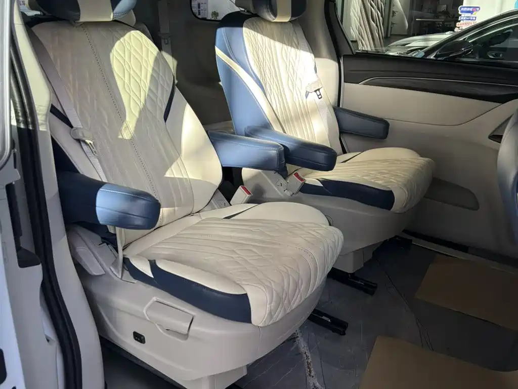 Buick Buick GL8 2023 ES Landmark Comfort 2024 - thumbnail 20