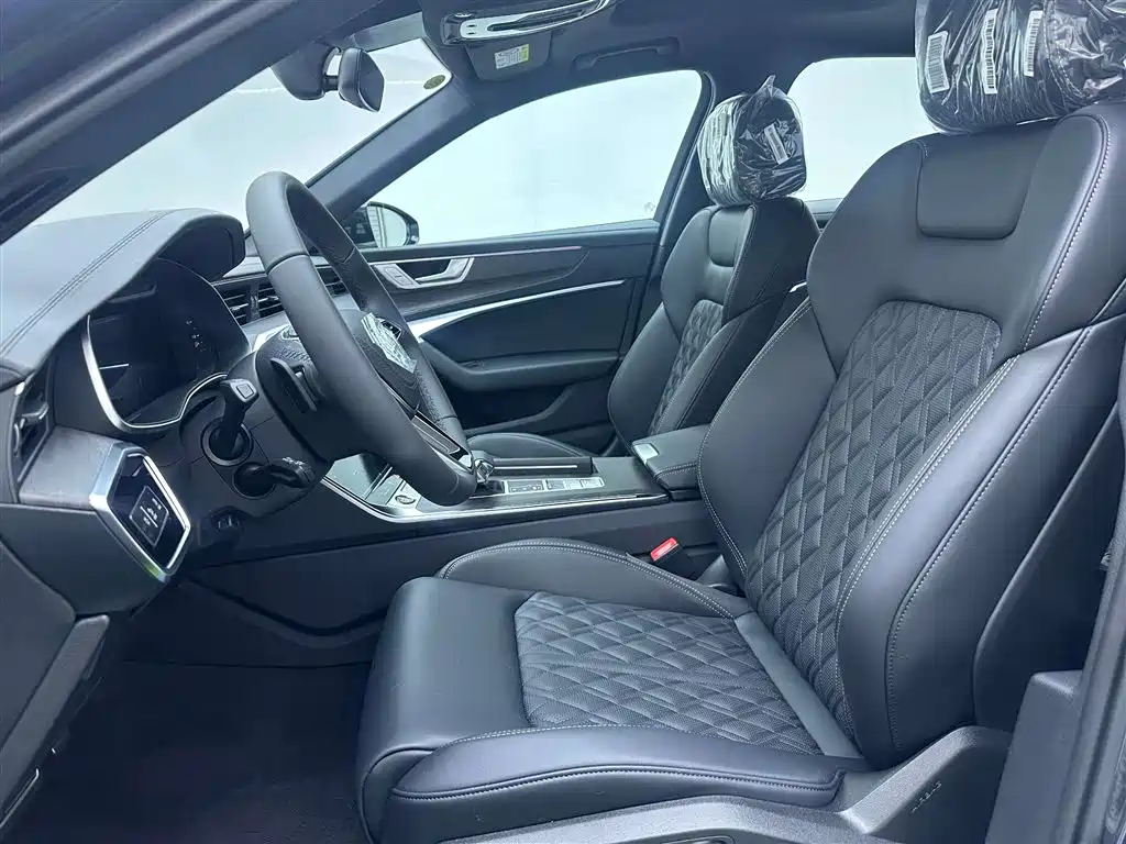 Audi Audi A6L 2026 45 TFSI quattro Premium Dynamic Model 2025 - thumbnail 13
