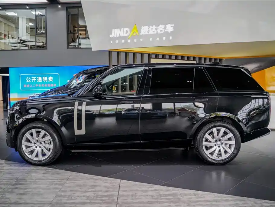 Land Rover Range Rover 2025 3.0 L6 400PS Vogue Long Wheelbase 2025 - thumbnail 8