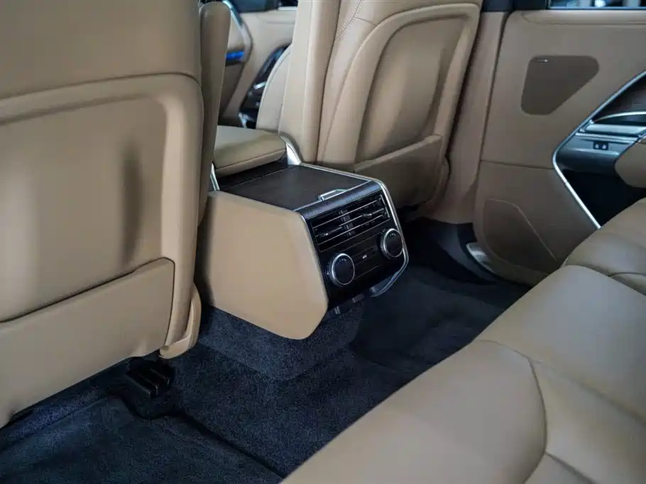 Land Rover Range Rover 2025 3.0 L6 400PS Vogue Long Wheelbase 2025 - thumbnail 15