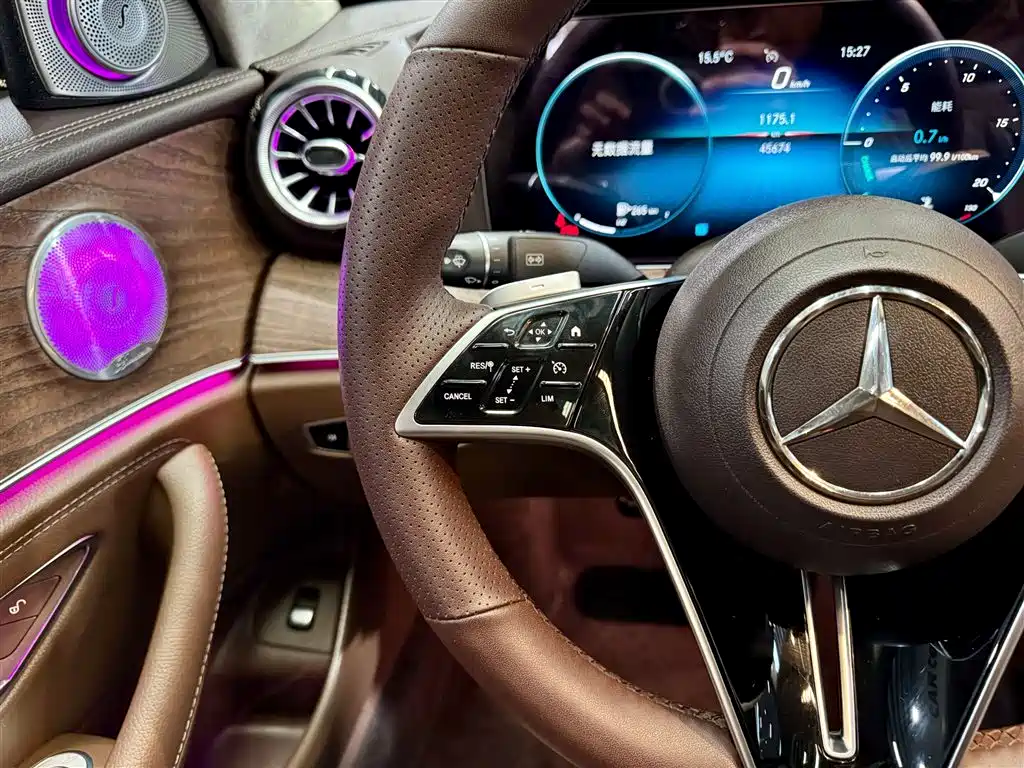 Mercedes-Benz Mercedes-Benz E-Class 2022 Facelift E 300 L Fashion Edition 2022 - thumbnail 26