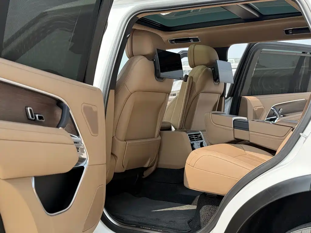 Land Rover Range Rover 2024 3.0 L6 400PS Autobiography Long Wheelbase 2024 - thumbnail 5