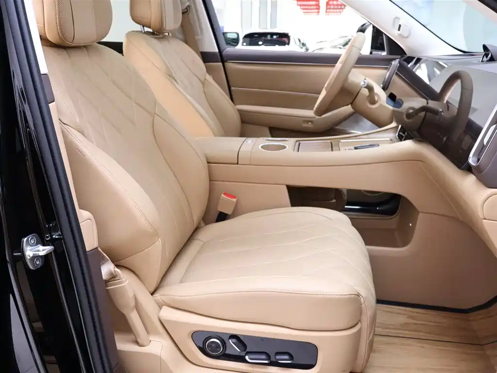 AITO AITO Aito M8 2025 Extended Range Max+ Edition 53.4kWh 6-Seat Version 192-line LiDAR 2025 - thumbnail 23