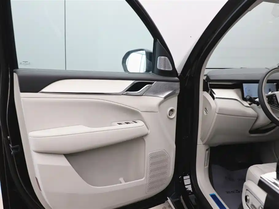 Volvo Volvo EM90 2025 Ultra Six-seater 2026 - thumbnail 10
