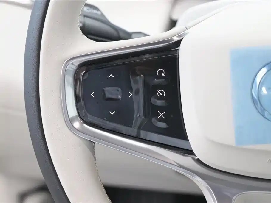 Volvo Volvo EM90 2025 Ultra Six-seater 2026 - thumbnail 18