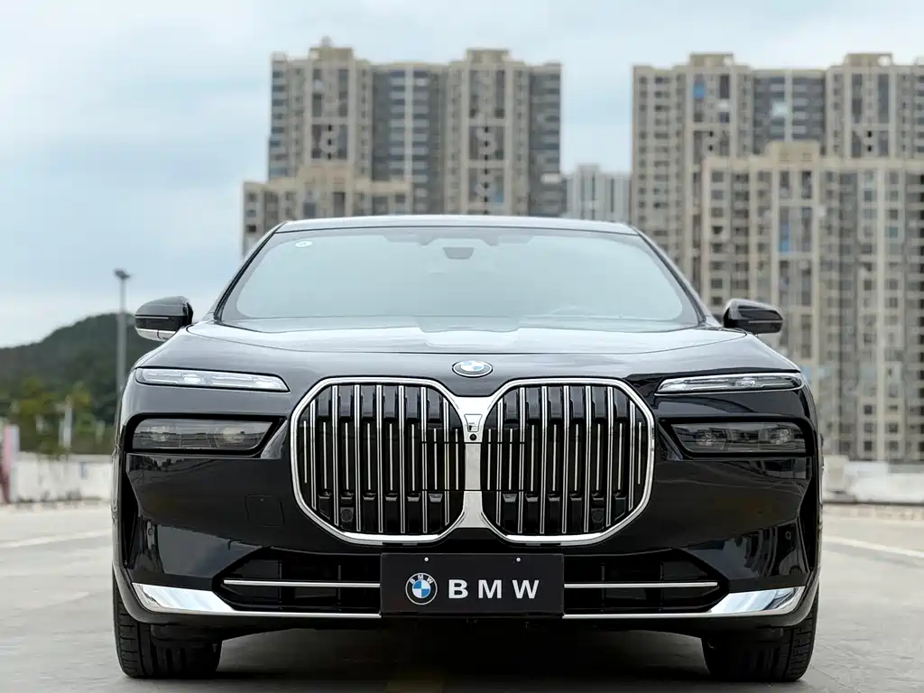 BMW BMW 7 Series 2023 740Li Premium M Sport Package 2024 - thumbnail 2