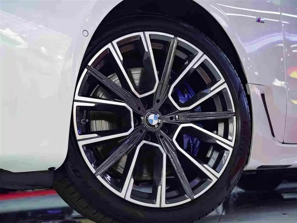 BMW BMW 6 Series GT 2024 630i M Sport Premium Package 2025 - thumbnail 9