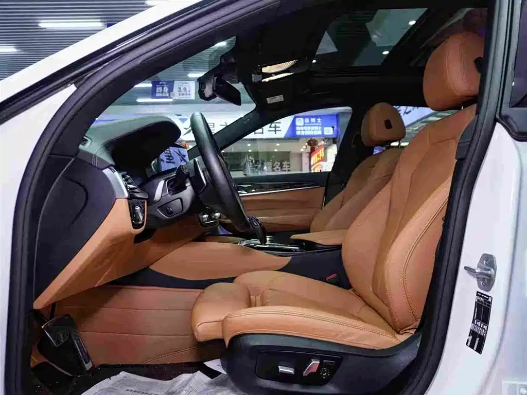 BMW BMW 6 Series GT 2024 630i M Sport Premium Package 2025 - thumbnail 12