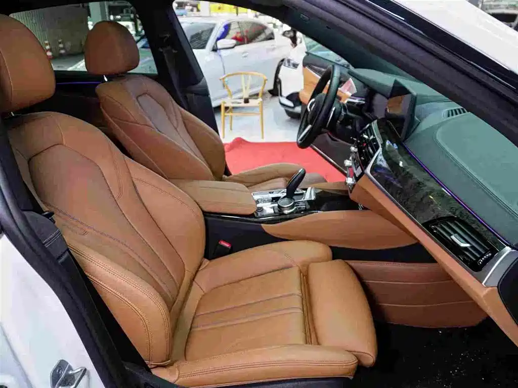 BMW BMW 6 Series GT 2024 630i M Sport Premium Package 2025 - thumbnail 16