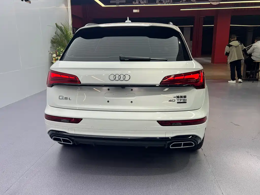 Audi Audi Q5L 2023 40T Premium Dynamic Model 2024 - thumbnail 15