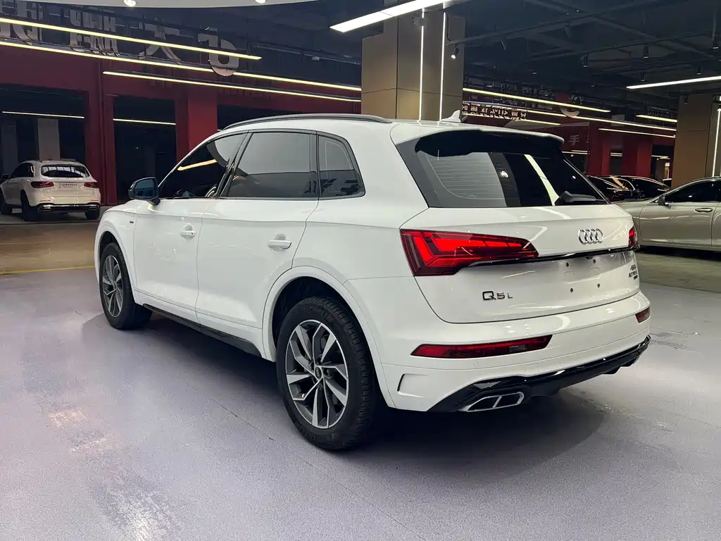 Audi Audi Q5L 2023 40T Premium Dynamic Model 2024 - thumbnail 16