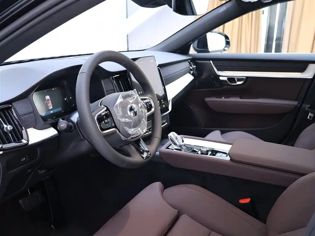Volvo Volvo S90 2026 B5 Intelligent Luxury Edition 2026 - thumbnail 11