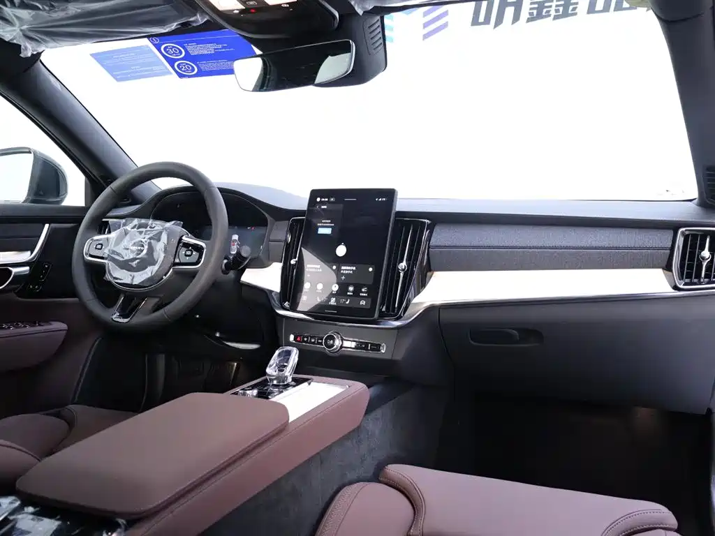 Volvo Volvo S90 2026 B5 Intelligent Luxury Edition 2026 - thumbnail 19