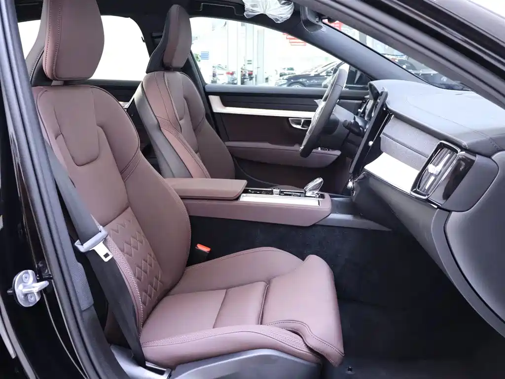 Volvo Volvo S90 2026 B5 Intelligent Luxury Edition 2026 - thumbnail 20