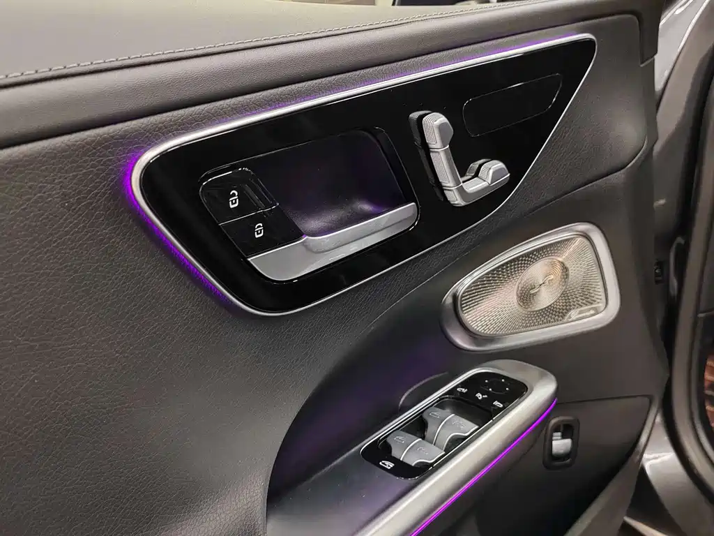 Mercedes-Benz Mercedes-Benz C-Class 2023 C 260 L Night Sport Edition 2023 - thumbnail 8