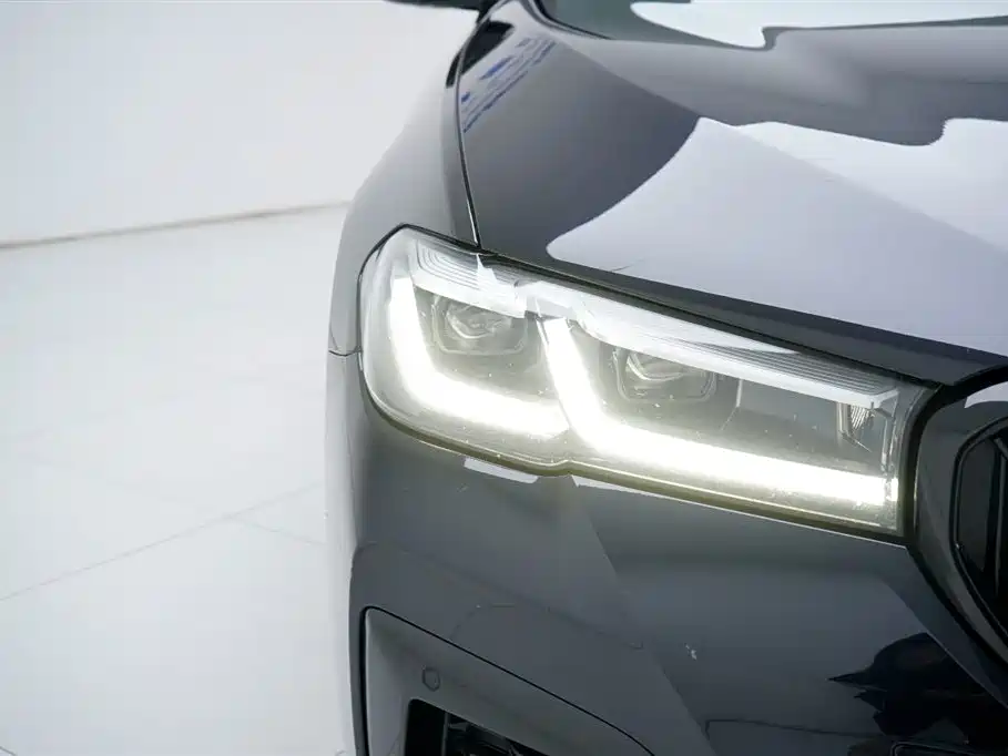 BMW BMW 5 Series 2021 530Li Luxury M Sport Package 2020 - thumbnail 13