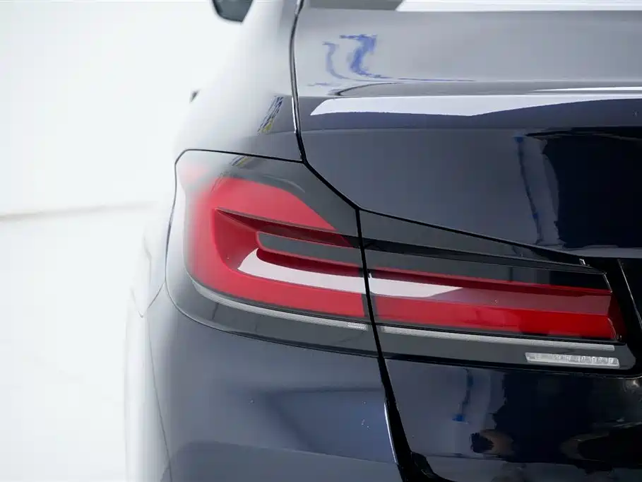 BMW BMW 5 Series 2021 530Li Luxury M Sport Package 2020 - thumbnail 14