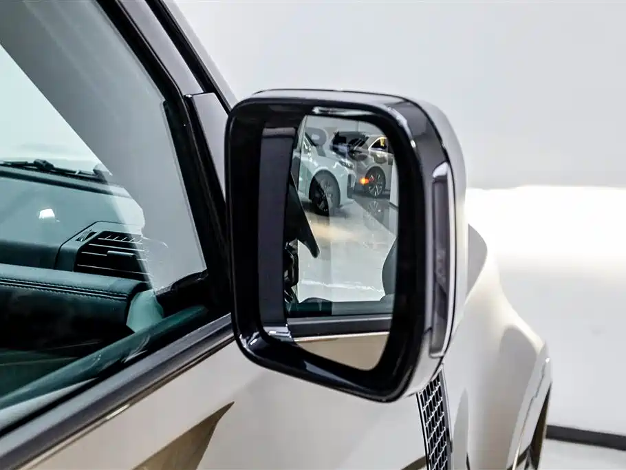 Land Rover Land Rover Defender 2023 Model Year Facelift 90 3.0T P400 X 2023 - thumbnail 14