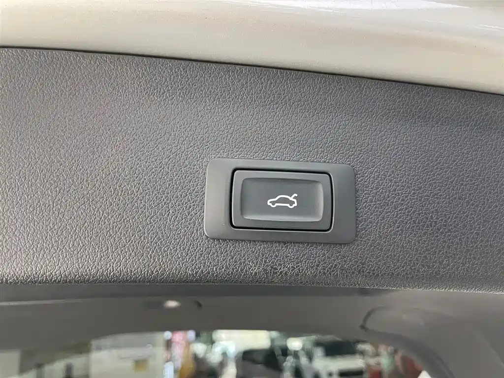 Audi Audi Q5 2017 Plus 40 TFSI Technology Model 2017 - thumbnail 30