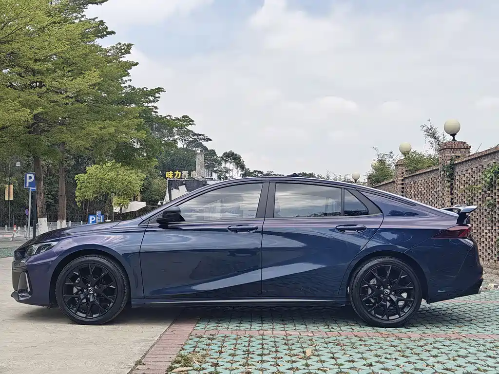 GAC Trumpchi Shadow Leopard 2022 270T DCT J16 Galaxy Fighter Edition 2023 - thumbnail 5