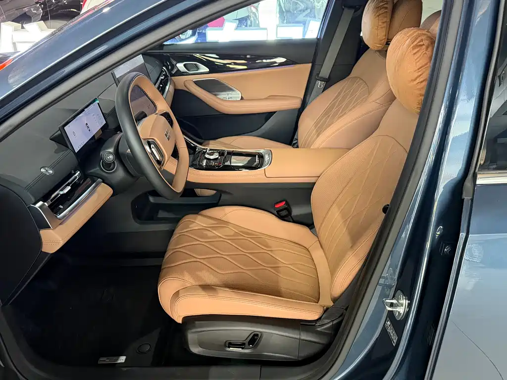 Geely Galaxy Geely Galaxy A7 2025 EM-i 150km Starship Edition 2025 - thumbnail 4