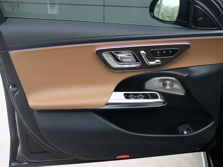Mercedes-Benz Mercedes-Benz E-Class 2025 Model Year Facelift E 300 L Luxury 2025 - thumbnail 10
