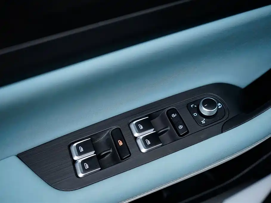 Geely Auto Geely Emgrand S 2022 1.4T CVT Cross Player Edition 2023 - thumbnail 17