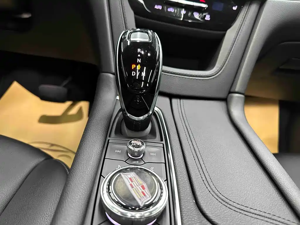 Cadillac Cadillac XT5 2020 Facelift 28T Luxury 2020 - thumbnail 16