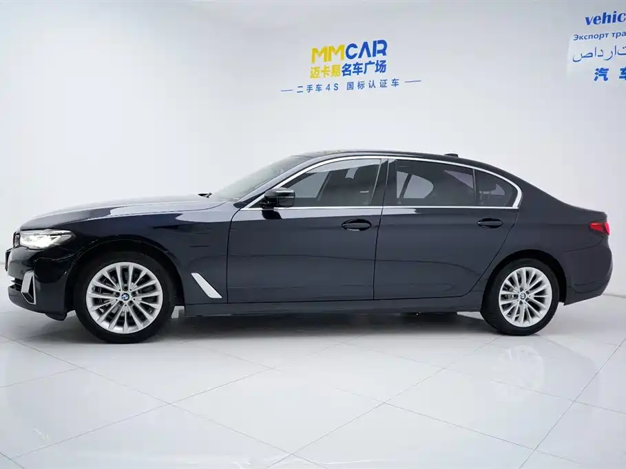 BMW BMW 5 Series 2021 Model Year Facelift 525Li Luxury Package 2021 - thumbnail 4